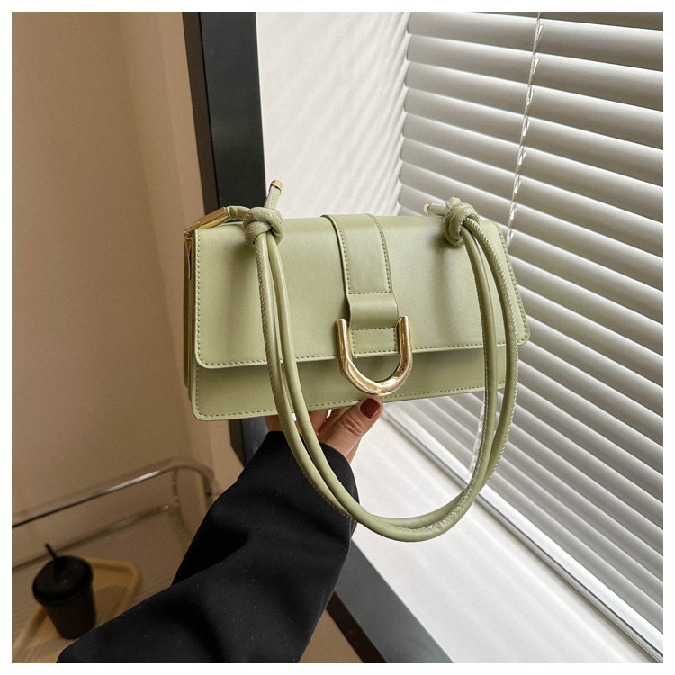 Bolsos estilo occidental femenino simple y versátil bolso de mensajero japonés de un solo hombro 2024 verano nuevo estilo retro de alta gama pequeño bolso cuadrado