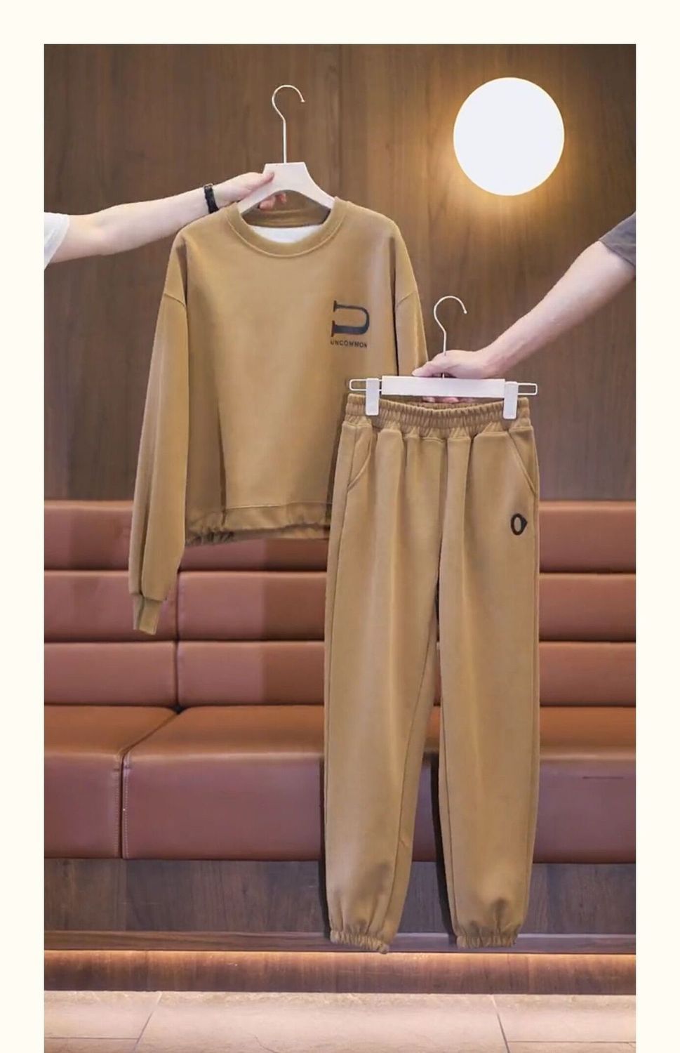 "Conjunto deportivo informal para mujer: sudadera con capucha y pantalones deportivos de estilo coreano (caqui/burdeos/negro)"_voghion.com