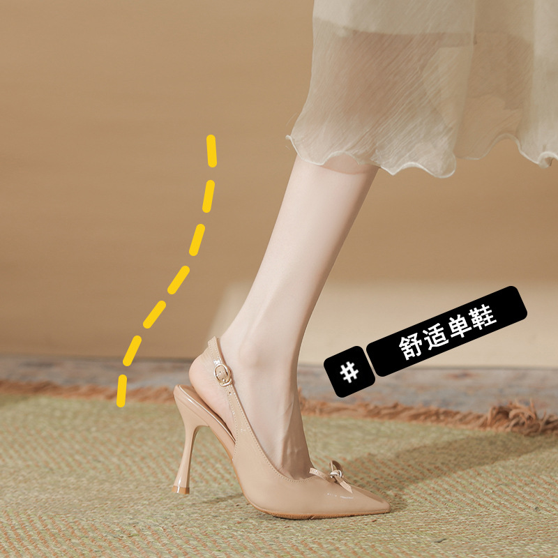 316-209新款漆皮高跟鞋女新款蝴蝶结后空大码加肥加宽凉鞋