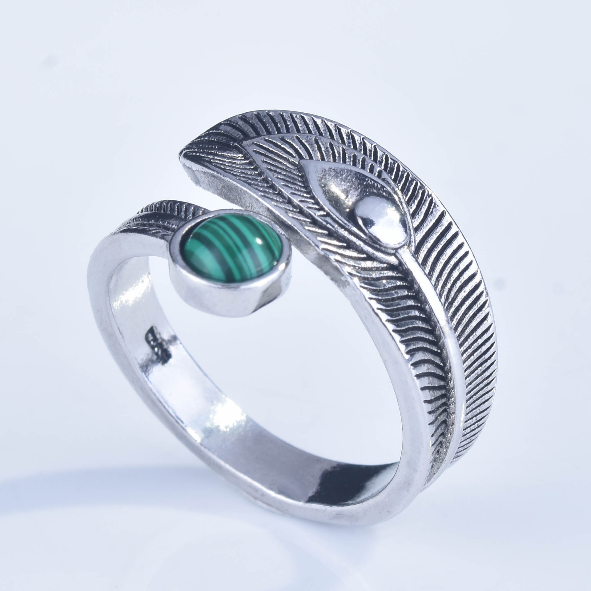 S925 Silver Retro Malachite Ring Female Model Opening Silver Jewelry Wholesale display picture 3