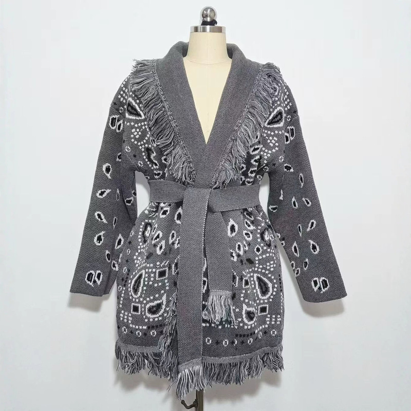 Cross-border European and American autumn and winter heavy vintage paisley tassel jacquard loose-fitting collared sweater coat, mid-length cardigan Cross-border European and American autumn and winter heavy vintage paisley tassel jacquard loose-fitting collared sweater coat, mid-length cardigan