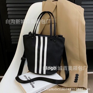 �ٴ�С�����l����������e�ٴ�ˮͰ���¿�ţ��С����μ�б���