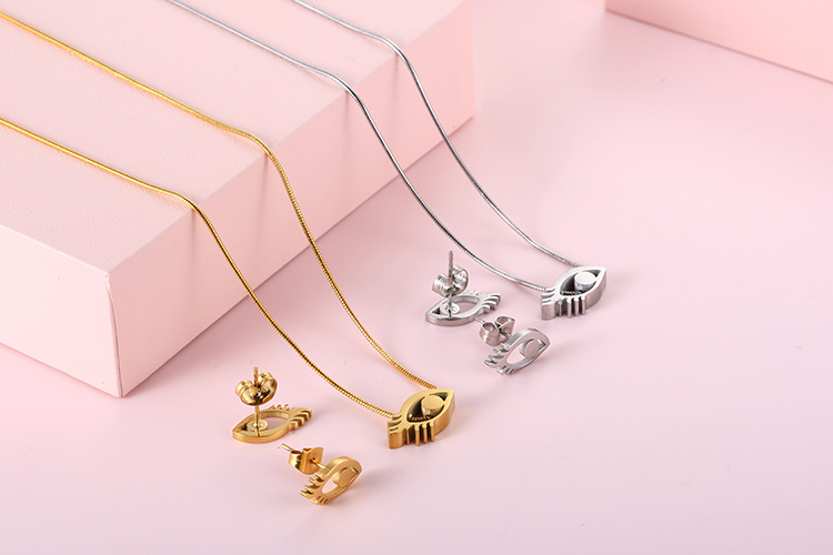 fashion golden eye titanium steel clavicle chain earrings set wholesale Nihaojewelry