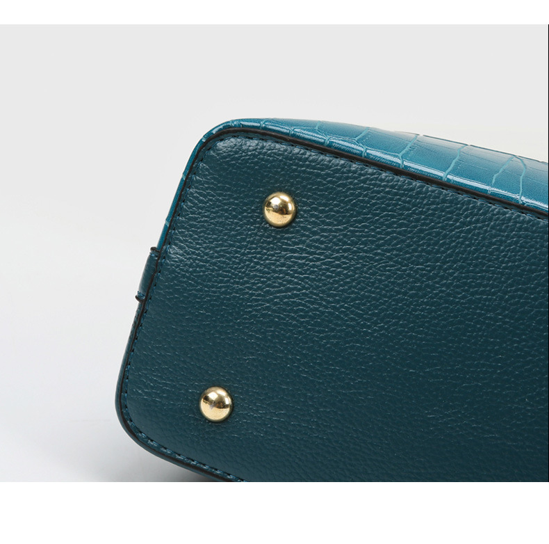 656g Weight Polyester Lining Material Lock clasp Closure Type Single Shoulder Strap Strap Type Crossbody Bag Bags Type Daily Occasion Pu Leather Material Solid Color Pattern All Seasons Season Women'S Gender Fashion Style Bucket Shape Medium Size Women's Medium Pu Leather Solid Color Fashion Bucket Lock Clasp Crossbody Bag 35