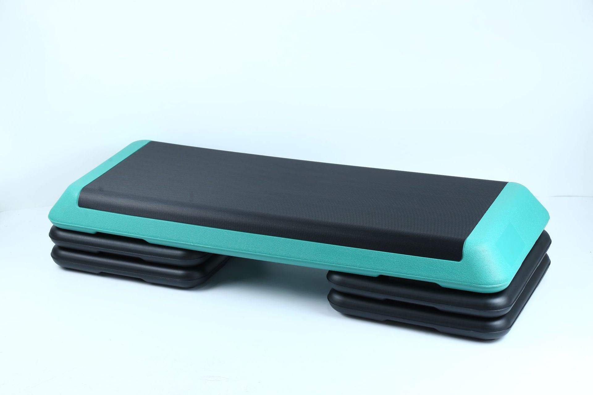 110c (от одной до четырех) — кожа зеленая (черный поднос)