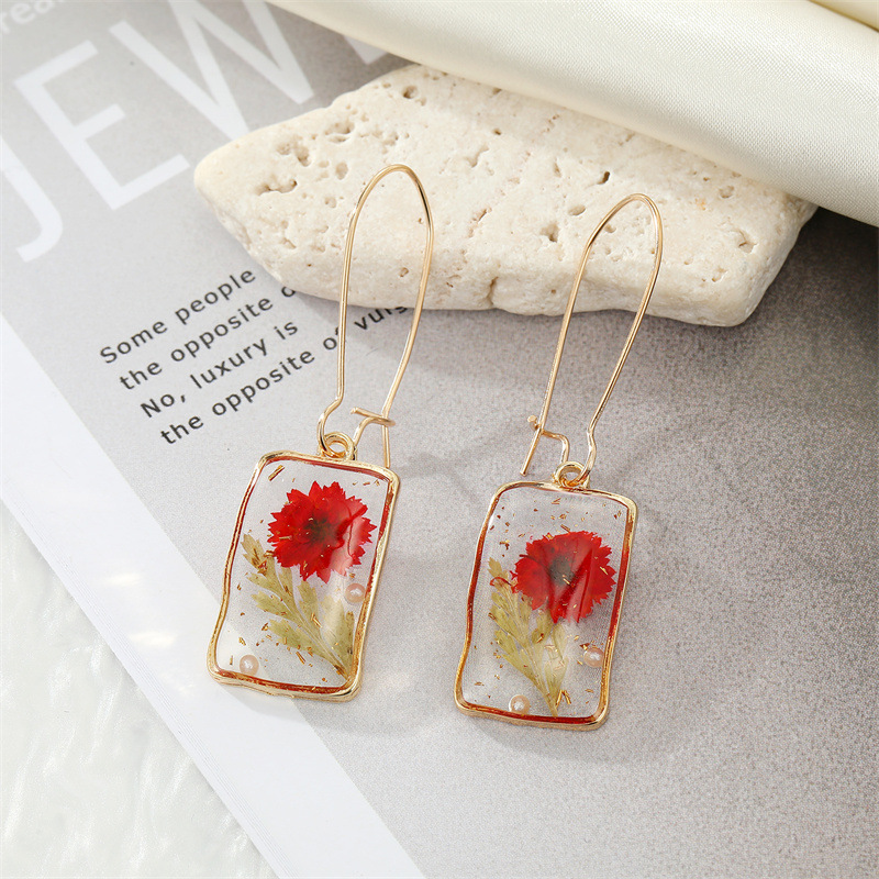 Holiday Occasion 1 Pair Simple Style Dried Flower Epoxy Transparent Synthetic Resin Alloy Dangling Earrings