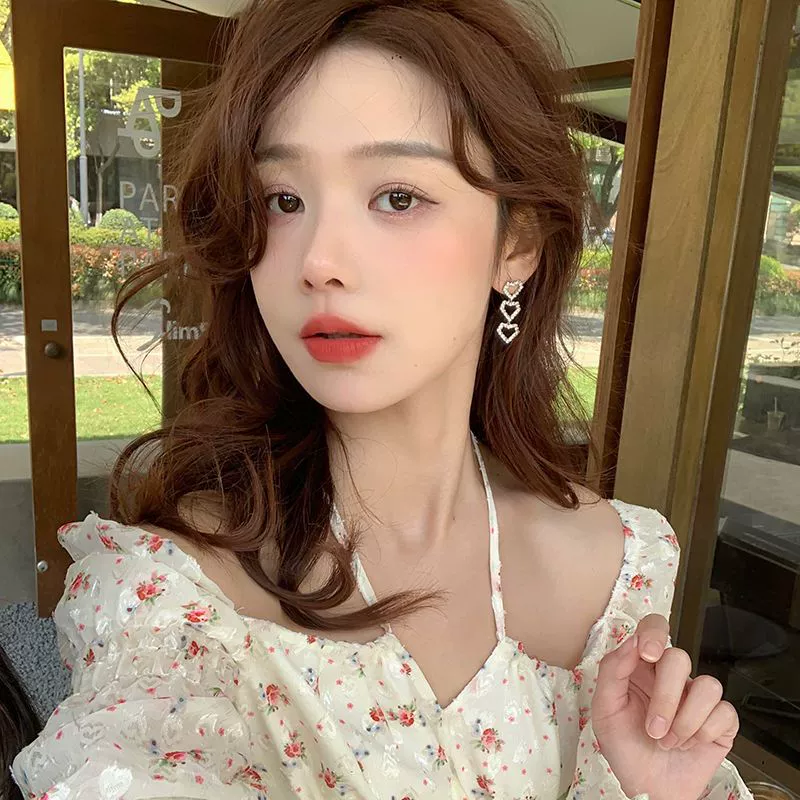 Earrings, 2022