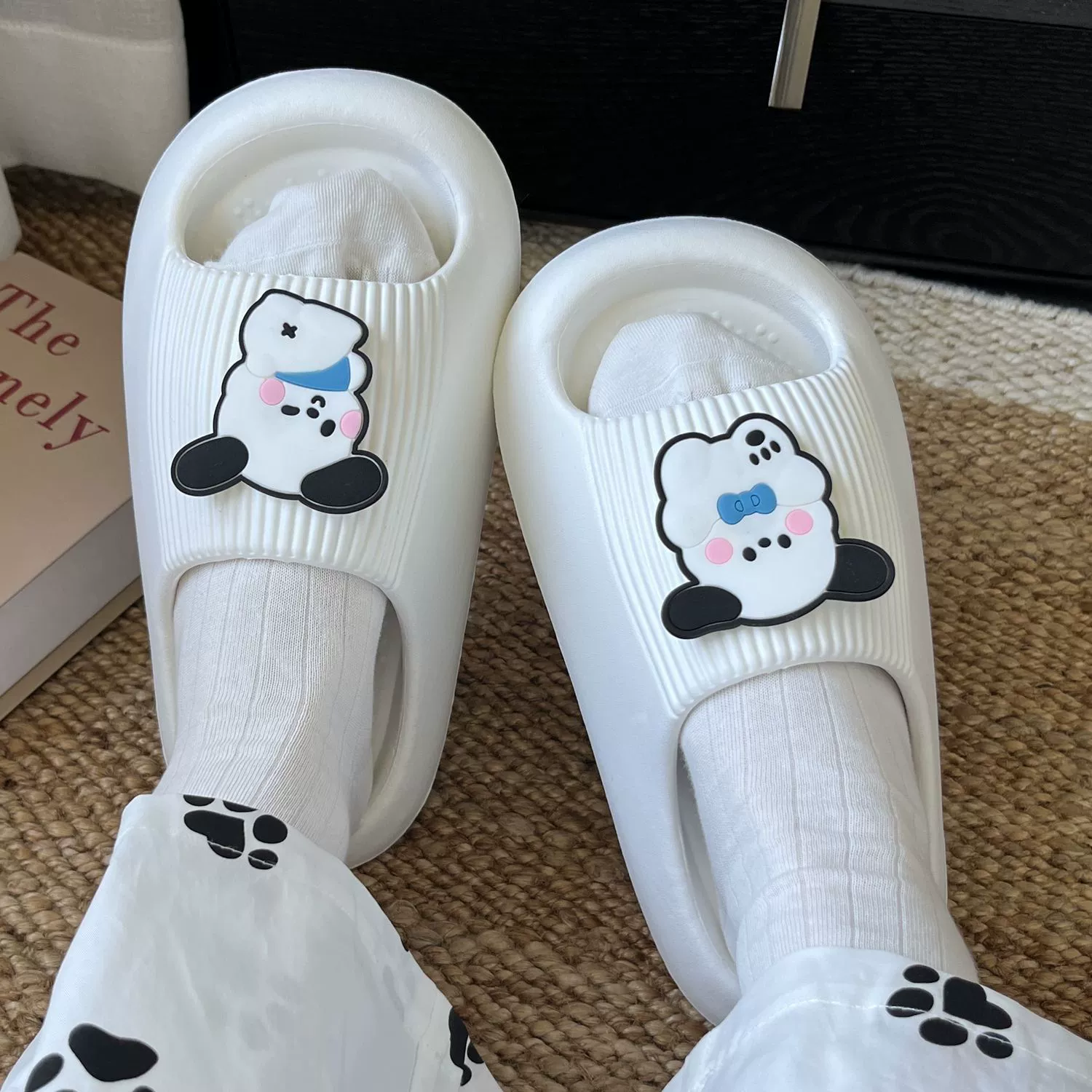 Summer slippers, non-slip deodorized footwear, slide indoor for beloved