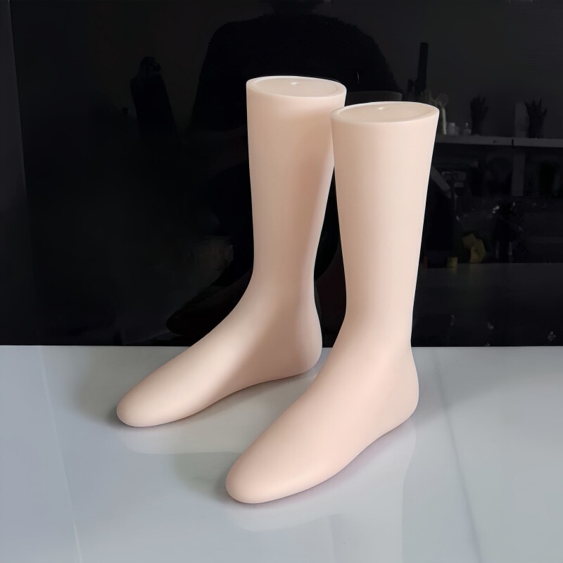 Matte seamless PVC vinyl male foot model, flat-soled high-top plastic sock model, male sock and shoe display fake foot model Matte seamless PVC vinyl male foot model, flat-soled high-top plastic sock model, male sock and shoe display fake foot model