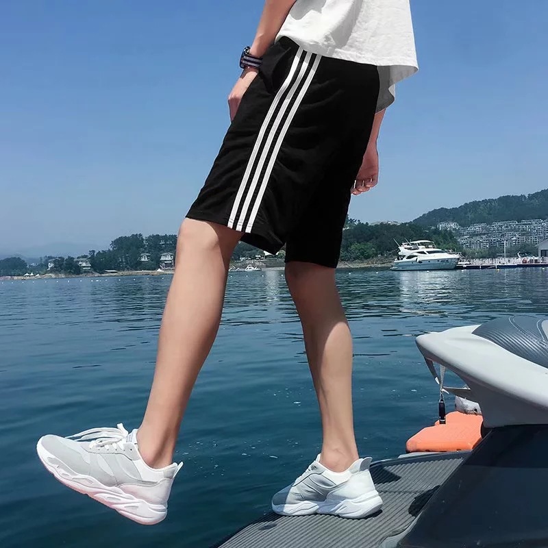 검은색