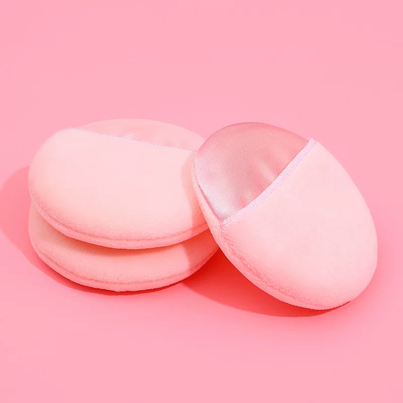Powder, sponge, big gloves
