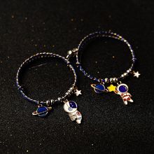日韩时尚宇航员登月摘星星手链饰品磁扣相吸情侣一对小众设计首饰