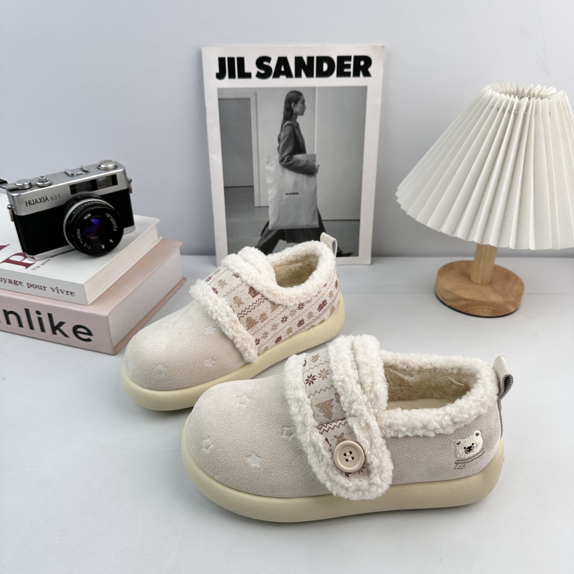 YUANBO 2025 invierno lindo calentamiento oso zapatos de mujer más zapatos de lana de pelusa con un pie zapatos de algodón 3516M