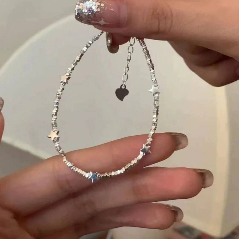 Niche high-end sense of temperament trend personality fashion broken silver small star bracelet unique design sense exquisite jewelry women Niche high-end sense of temperament trend personality fashion broken silver small star bracelet unique design sense exquisite jewelry women