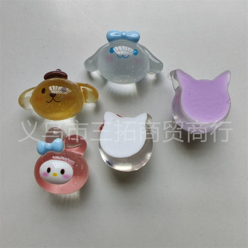 Cartoon accessories, cream phone case, three dimensional accessory, DIY