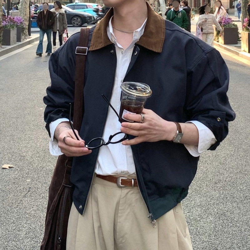 Color-Blocked Lapel Short Jacket for Men in Autumn and Winter, Versatile Commuter Business Executive Clothing, Waist-Cinching Contrasting Color Special Bottom Jacket