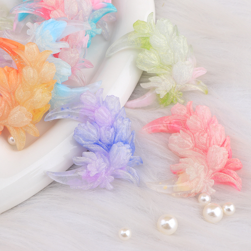 新しい月の花束は夜光樹脂の部品を染めてdiy携帯の携帯電話の携帯電話のクリームのヘアピンの収納箱を作ります。