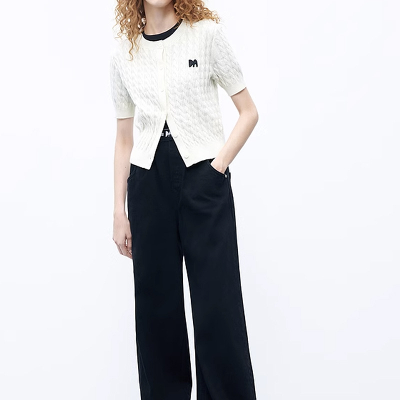 25 Spring and Summer Wool Knitted Short Sleeve Cashmere Fashion Casual Letter Embroidery Cable Texture Knitted Short Sleeve Women Wholesale