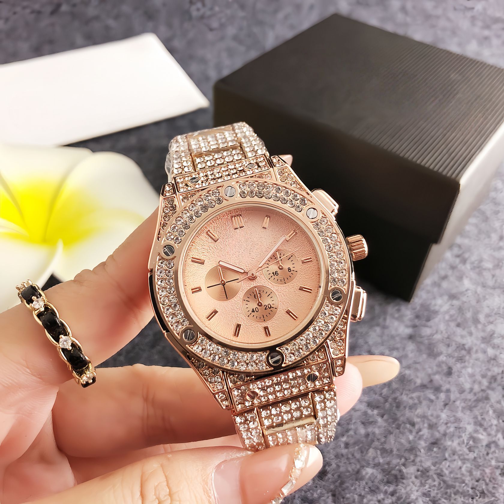 手表女士高级感防水学生爆品大表盘女表手表闹钟complet一件手表