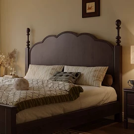 实木床;电脑桌;餐桌