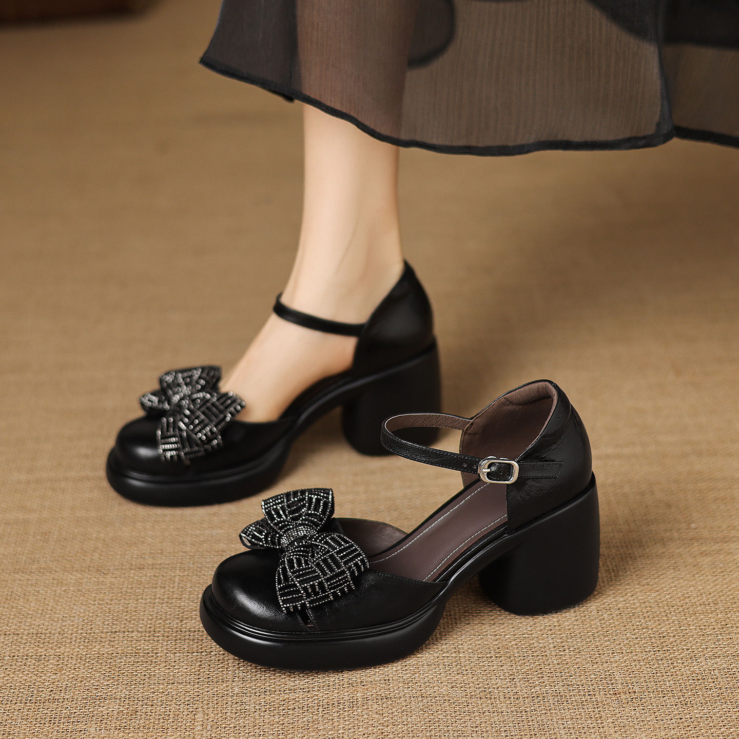 Sandal cao gót nữ mũi nhọn quai ngang đế dày gót 7 cm — đen