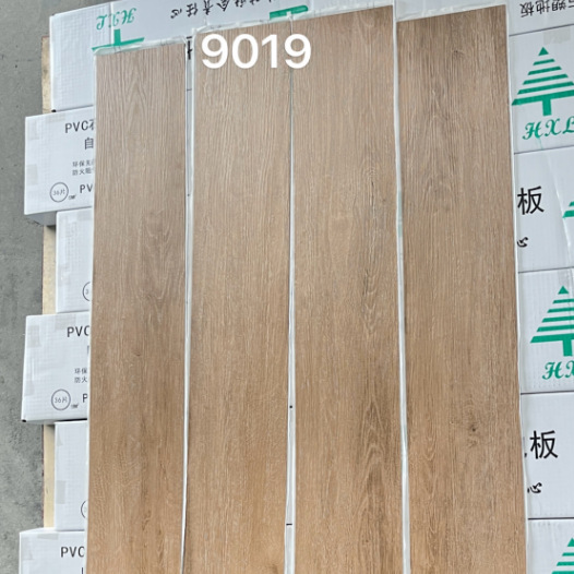 PVC 自己粘着プラスチック床ステッカー商業寝室廊下床屋内改修セメント床特殊防水と耐摩耗性|undefined