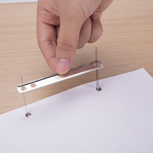 Deli 5547 closed binding clip strip two-hole punching machine cover binding buckle 80mm metal clip strip 50 sets