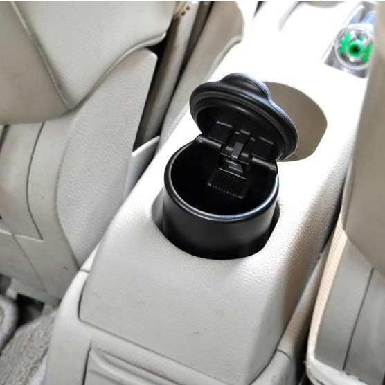 车载烟灰缸 汽车用带LED灯烟灰缸 创意夜灯耐高温4S带盖通用烟E18