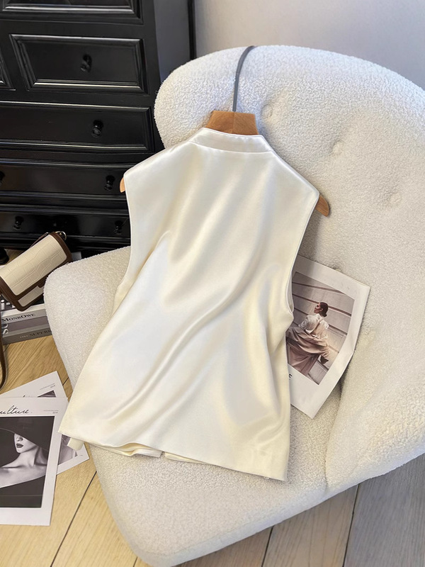 重工刺繍ベスト女性2025早春新盤ボタン復古新中国式国風ノースリーブコート馬クリップ|undefined