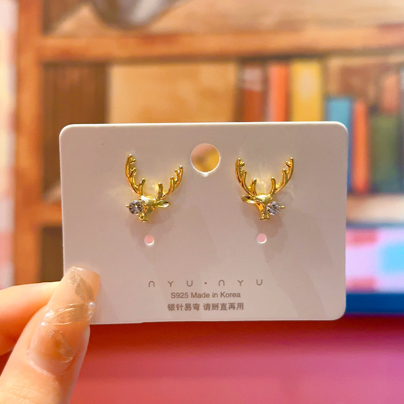 Aguja de plata de moda alta sensación de diamante de goteo de aceite pendientes nicho universal elegante pernos de orejas ligero lujoso temperamento simple orejas para mujeres