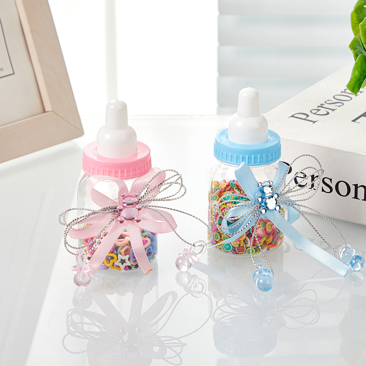 Botella de plástico mini botella de oso caja de botella de dulces bebé luna llena regalo de cumpleaños almacenamiento venta directa transfronteriza