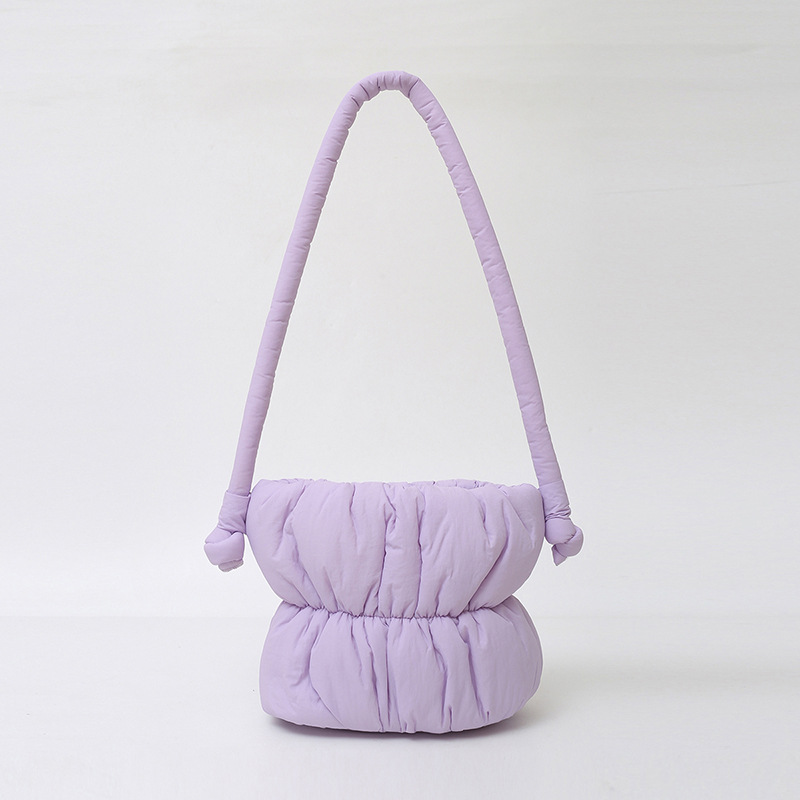Nicho de diseño bolso de pluma, moda debajo de las axilas bolso de cubo de agua de poliestireno, bolso de algodón de nylon de mujer, bolso de hombro plegado de moda