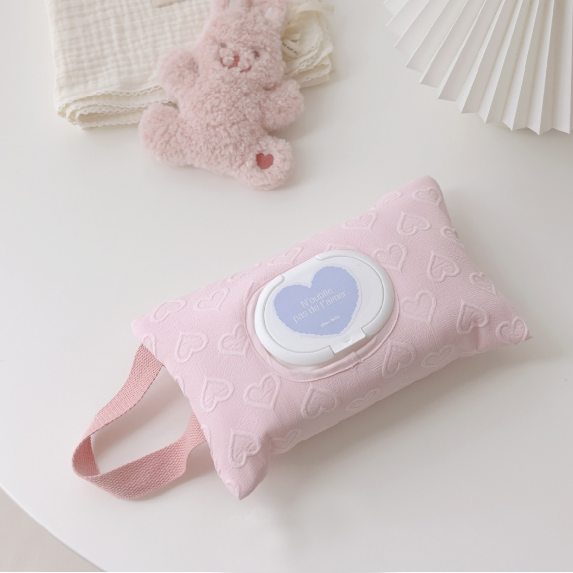Ins-style Large-capacity Three-dimensional Love Withdrawable Travel Portable Storage Tissue Box Wet Wipes Storage