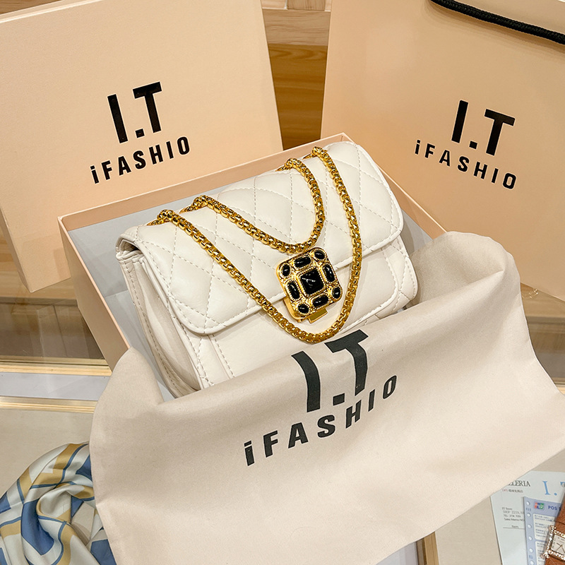 2022 Sommer Neue Xiaoxiangfeng Lingge Echtleder Damen Personalisierte Umhängetasche Kette Live-Übertragung Vorteile_voghion.com