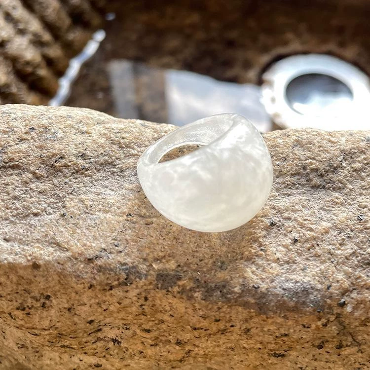 Кольцо (Korea ACC) Acrylic One-Size Chunky Ring для указательного пальца, цветной мраморный узор