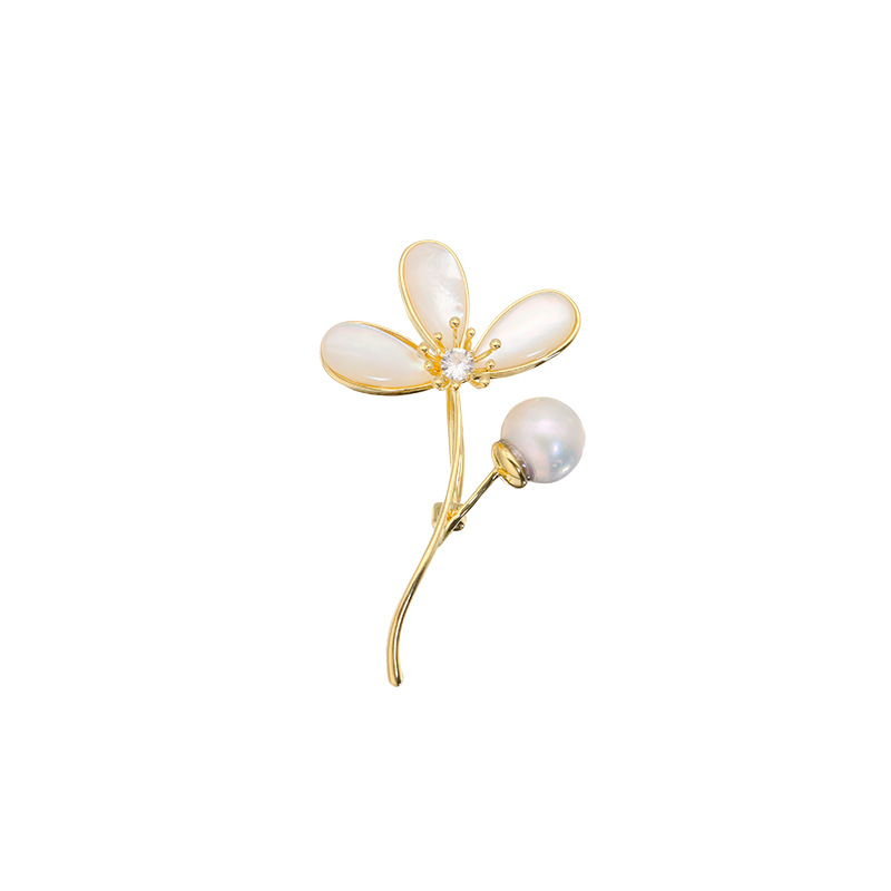 Shell perla broche nicho de alto grado elegante pin accesorios japoneses 18K oro real electrochapado color joyería de retención para las mujeres