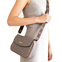 女包高级感复古小挎包包简约轻便少女手机包女韩式百搭小包斜挎包