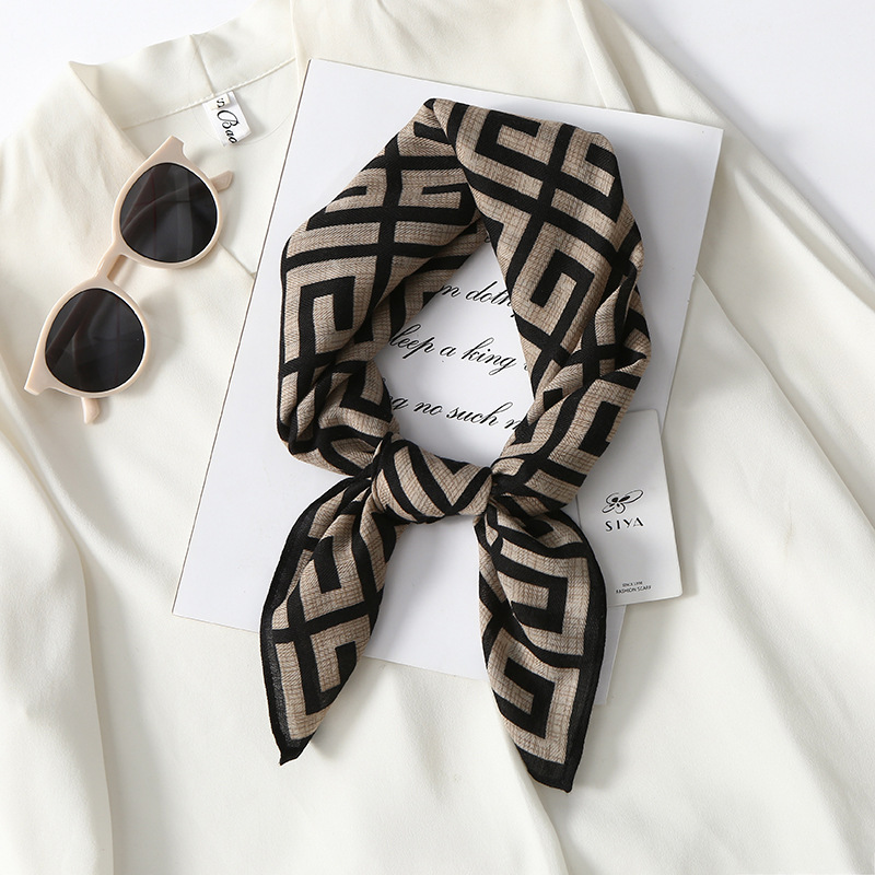 Nicho retrógrado estilo nacional estampado pequeño bufandas cuadradas impresas dama alta sensación simple bufandas de seda de moda bufandas decorativas