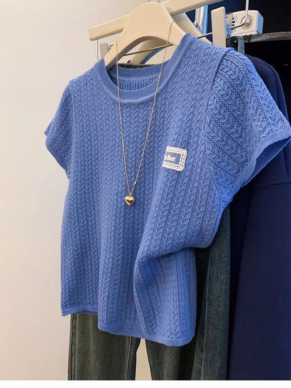 Gejia モールの同じスタイルの女性の 2025 夏ブルーアイスシルクニット半袖 Tシャツ多用途ラウンドネックショルダートップ|undefined