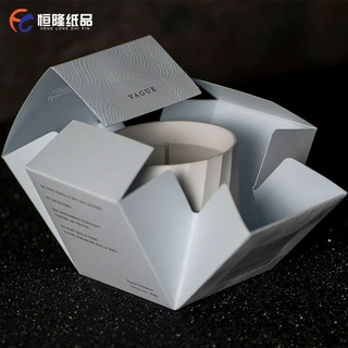 小红书爆款定制高档包装盒香薰小卡盒印LOGO烫金特种纸白卡盒定做
