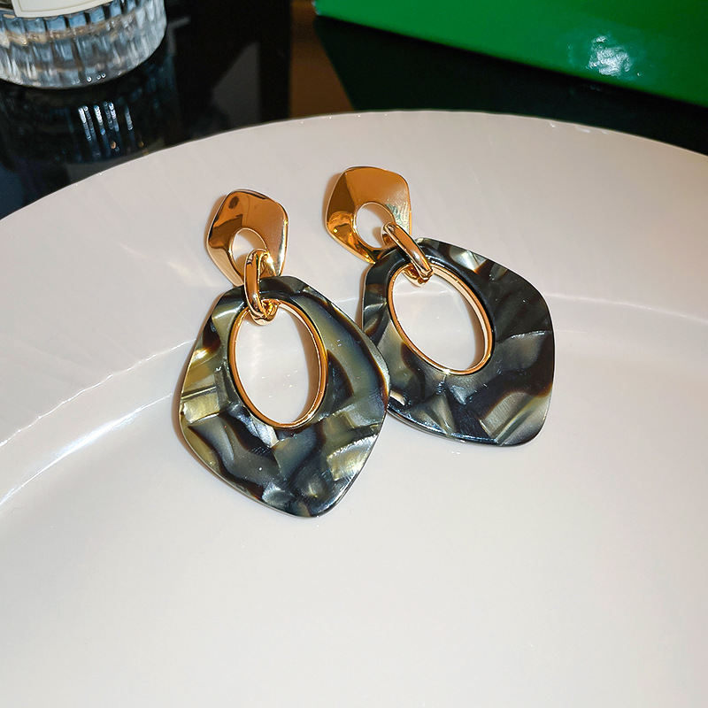 Fashion Geometric Arylic Copper Plating Drop Earrings 1 Pair