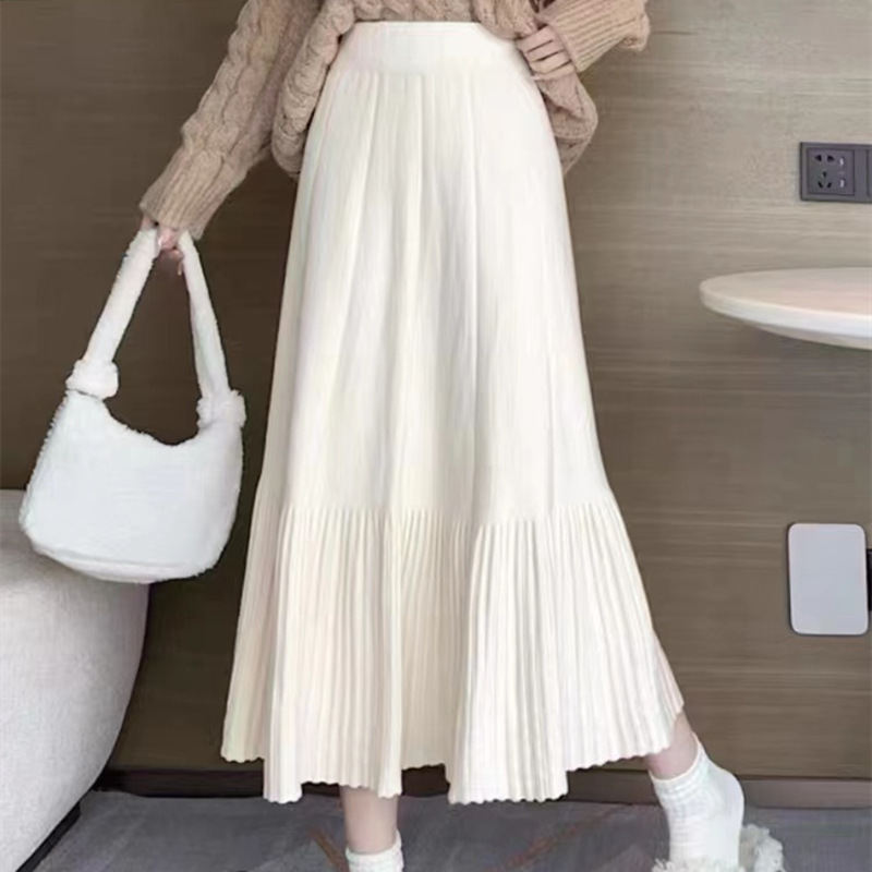 Japanese fashionable fitted knitted demi-season skirt