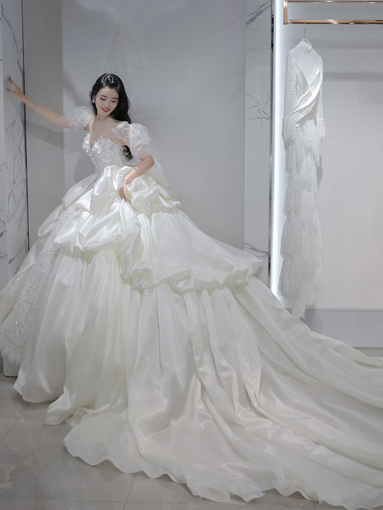 Vestido de novia de satén de lujo y alta resistencia para novias, nuevo estilo 2026, estilo princesa huida, talla grande, vestido de novia para fotografía francesa.