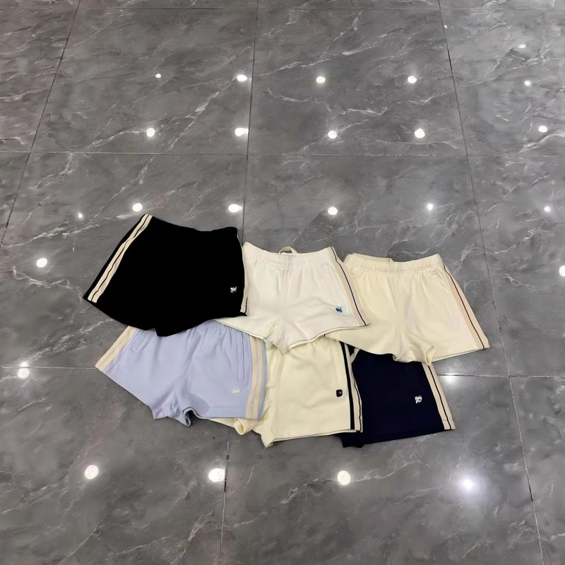 Summer New Style Side-Striped Sports Shorts for Women, Elastic Waist, Versatile Casual Hot Pants, Multi-Color Shorts Summer New Style Side-Striped Sports Shorts for Women, Elastic Waist, Versatile Casual Hot Pants, Multi-Color Shorts