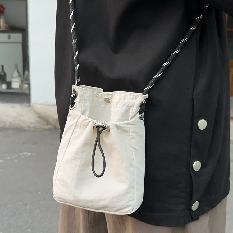 Summer Lightweight Canvas Sports Crossbody Bag Mini Small Bag for Women 2026 New Nylon Shoulder Portable Mobile Phone Bag