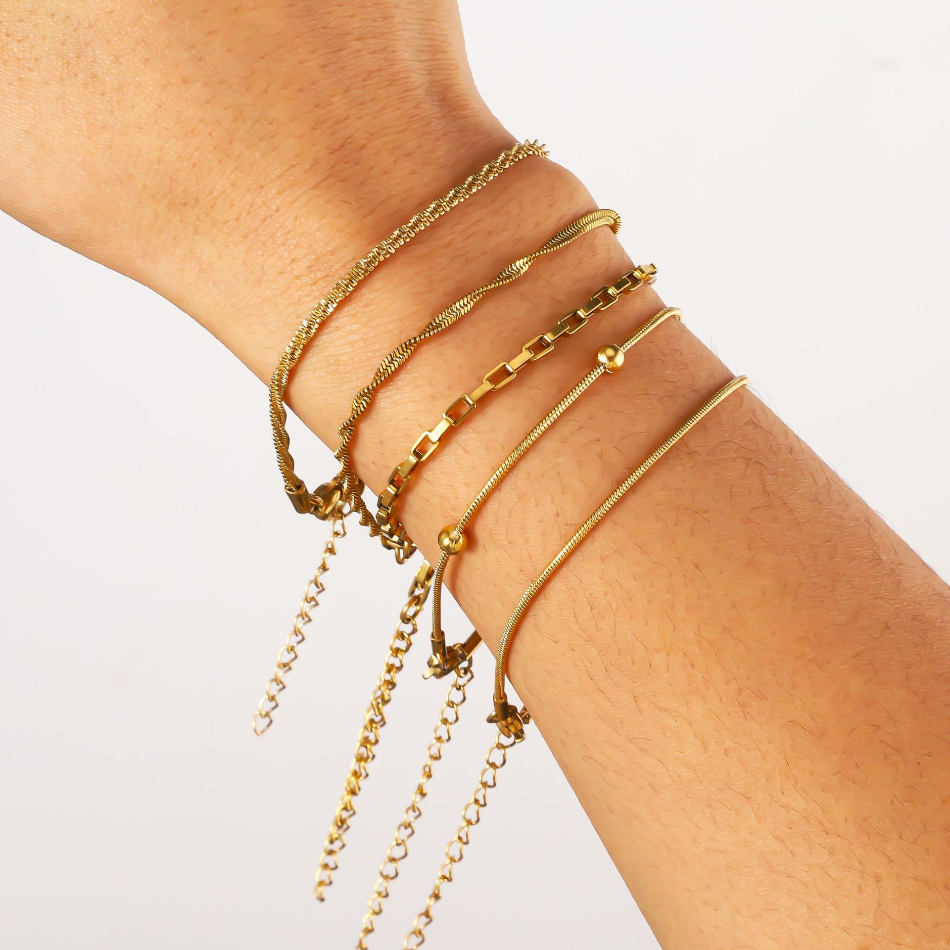 10g Weight PVD Coated Gold Plating Process Real Gold Plated Plating Material Bracelets, Chain Bracelet Classification 304 Stainless Steel Chain Material Twisted Rope Chain, snake chain Chain Type 1 Piece Quantity Daily Occasion 304 Stainless Steel Material Solid Color Pattern All Seasons Season Women's Gender Plating Design Simple Style Style Simple Style Solid Color 304 Stainless Steel 18K Gold Plated Twisted Rope Chain Snake Chain Bracelets Chain Bracelet In Bulk 2