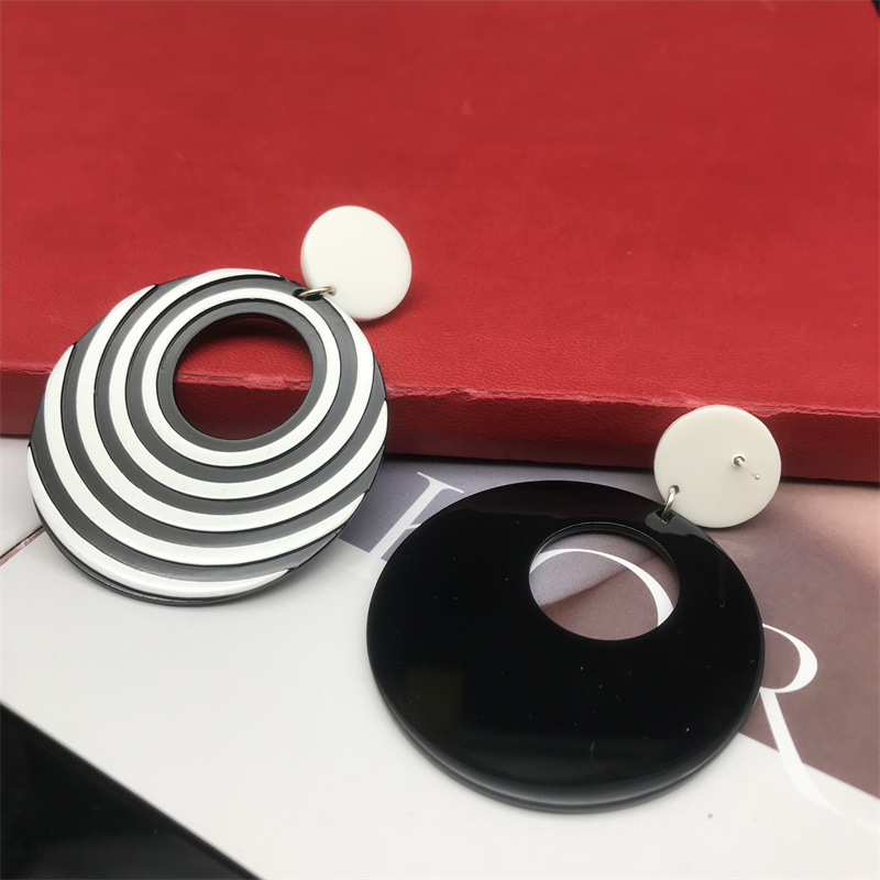Chandelier Earrings Classification 1 Pair Retro Stripe Oval Stamping Arylic Chandelier Earrings