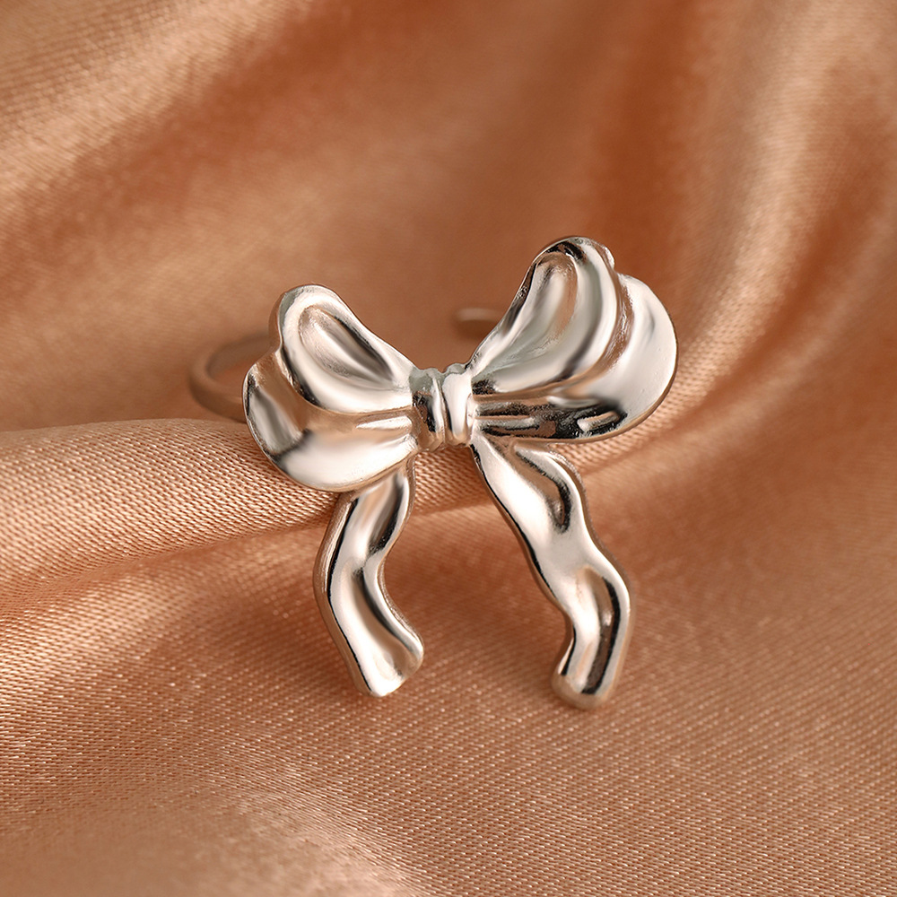 Glittrande designer ring för dam, elegant och bekväm_voghion.com