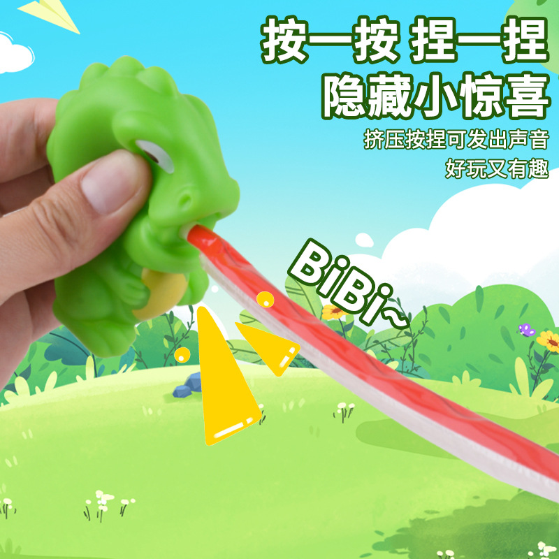 Creativa lengua de escupimiento rana dinosaurio BB silbato juguete sonido pellizco pellizco música descompresión pequeño dinosaurio ventilación muñeca estudiante primario