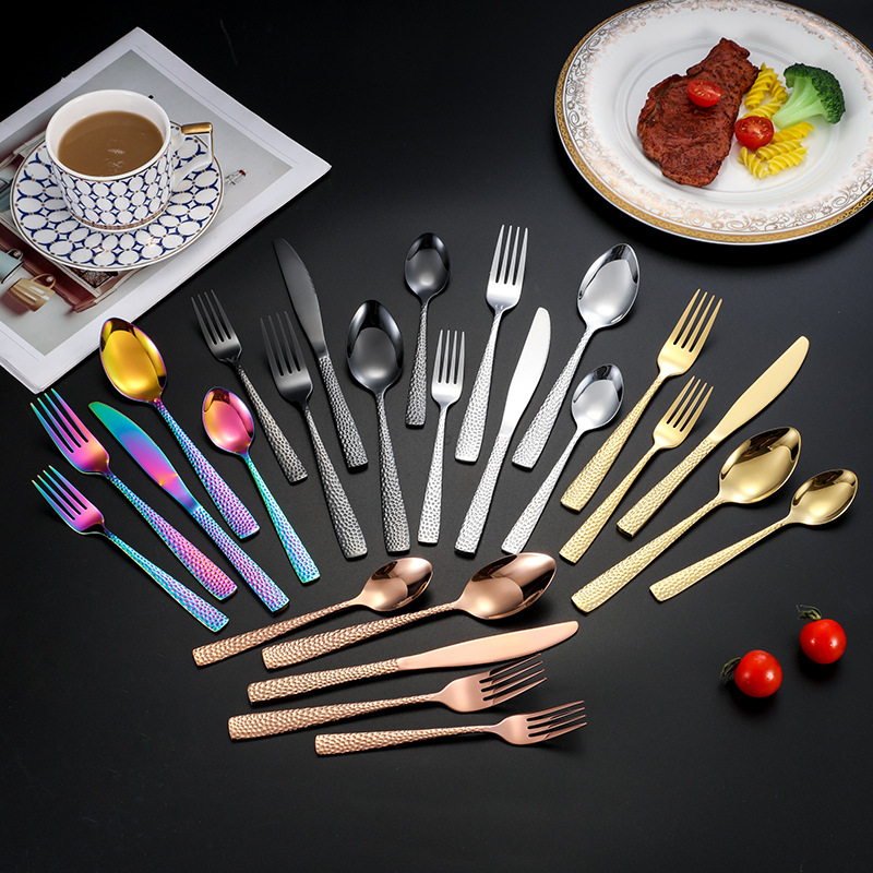 Amazon vajilla snakeskin martillo mango conjunto de cinco piezas creativo occidental cuchillo de carne y tenedor cuchara de acero inoxidable dorado cuchillo y tenedor